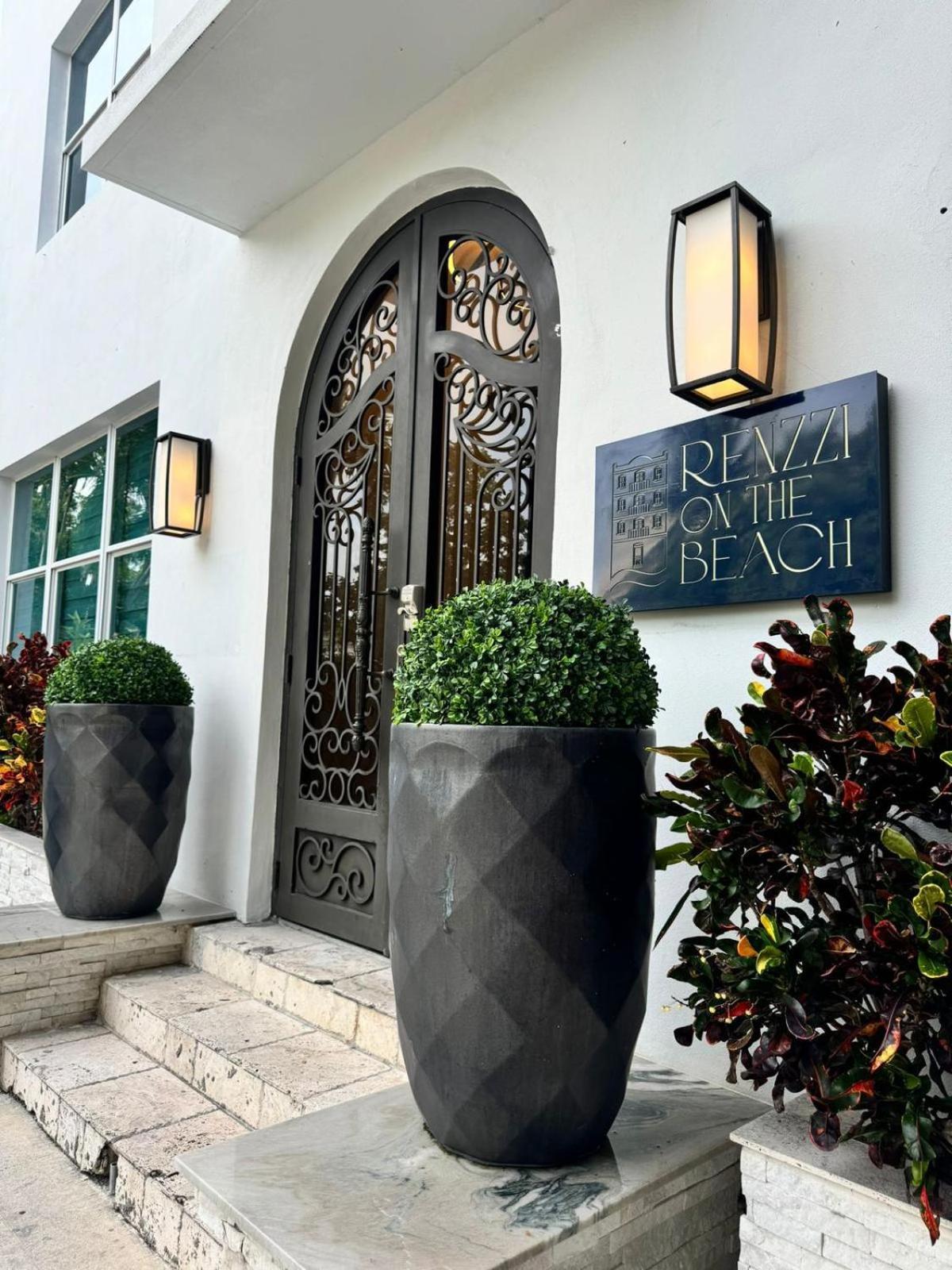 Renzzi On The Beach Miami Beach Exterior photo
